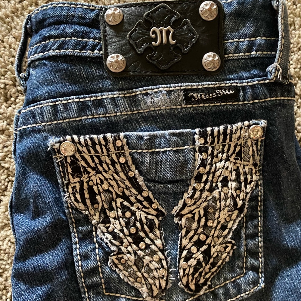 cropped miss me jeans